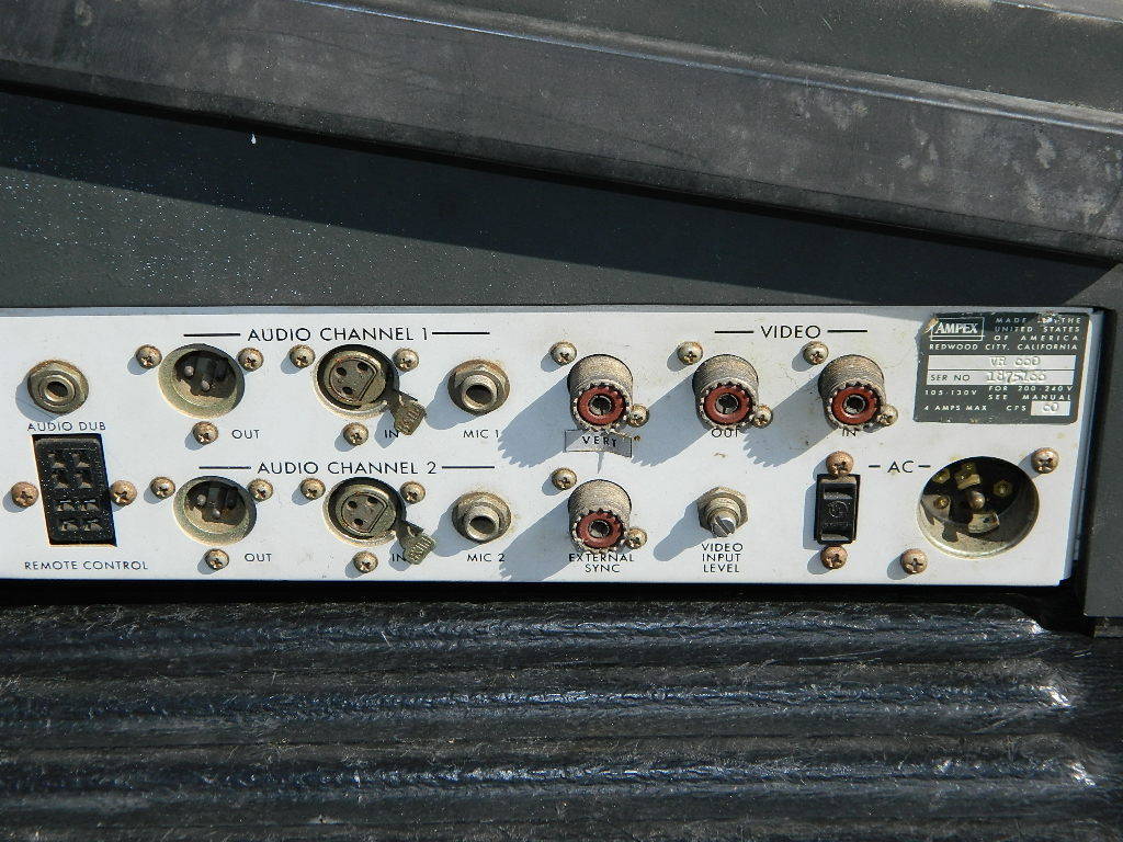 AMPEX VR660 VTR4.jpg