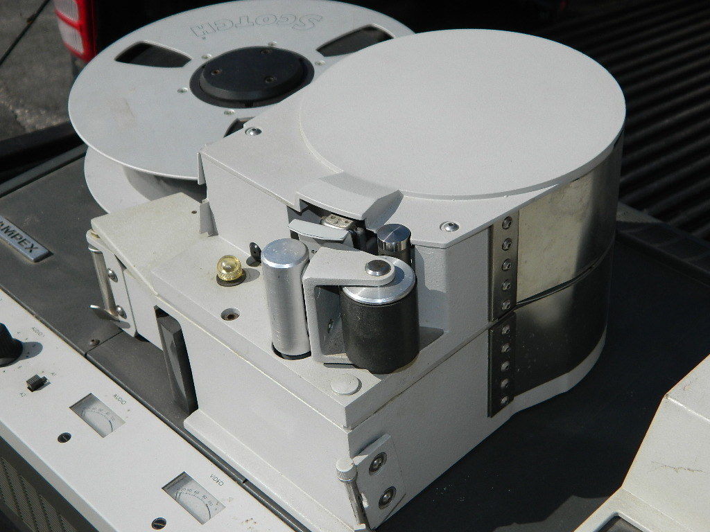 AMPEX VR660 VTR9.jpg