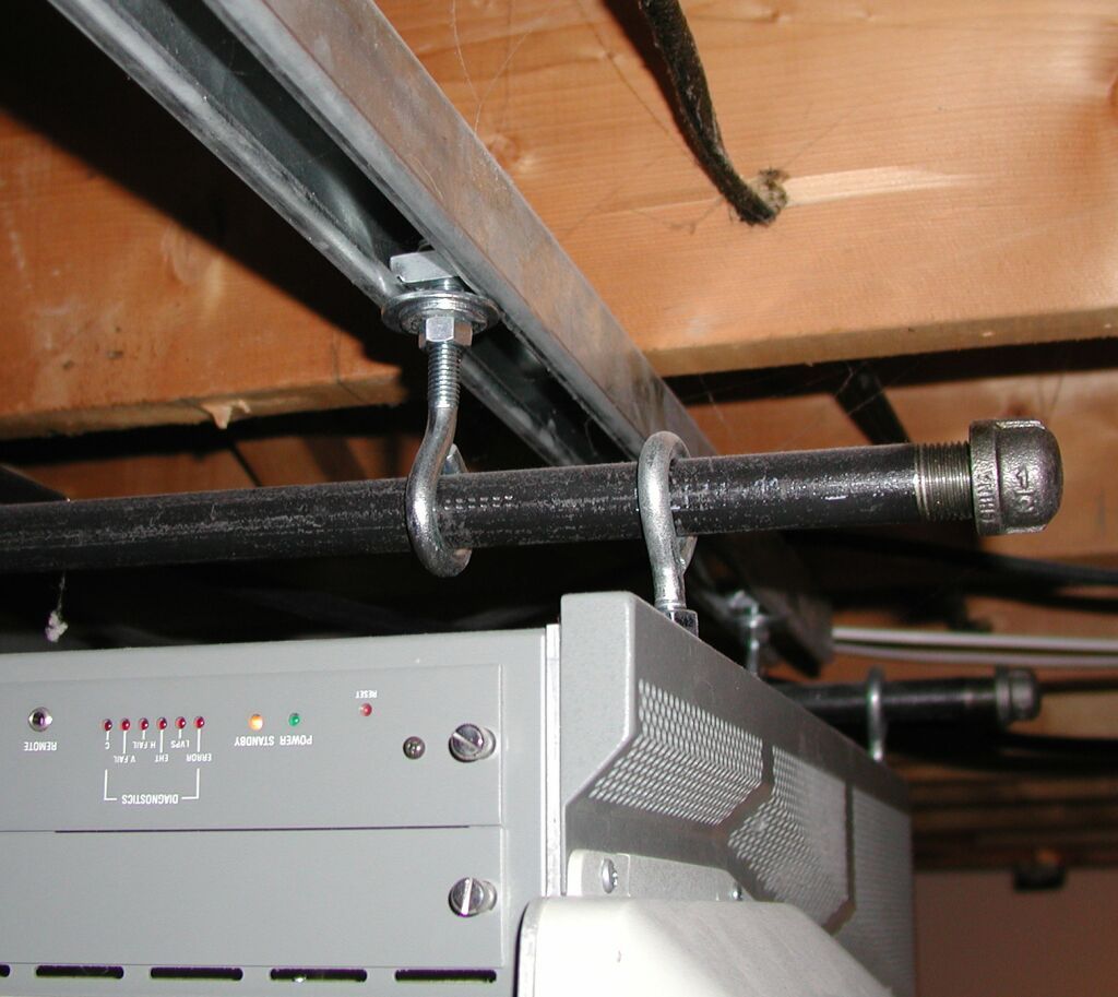 BlackPipeMount1backsmaller.jpg