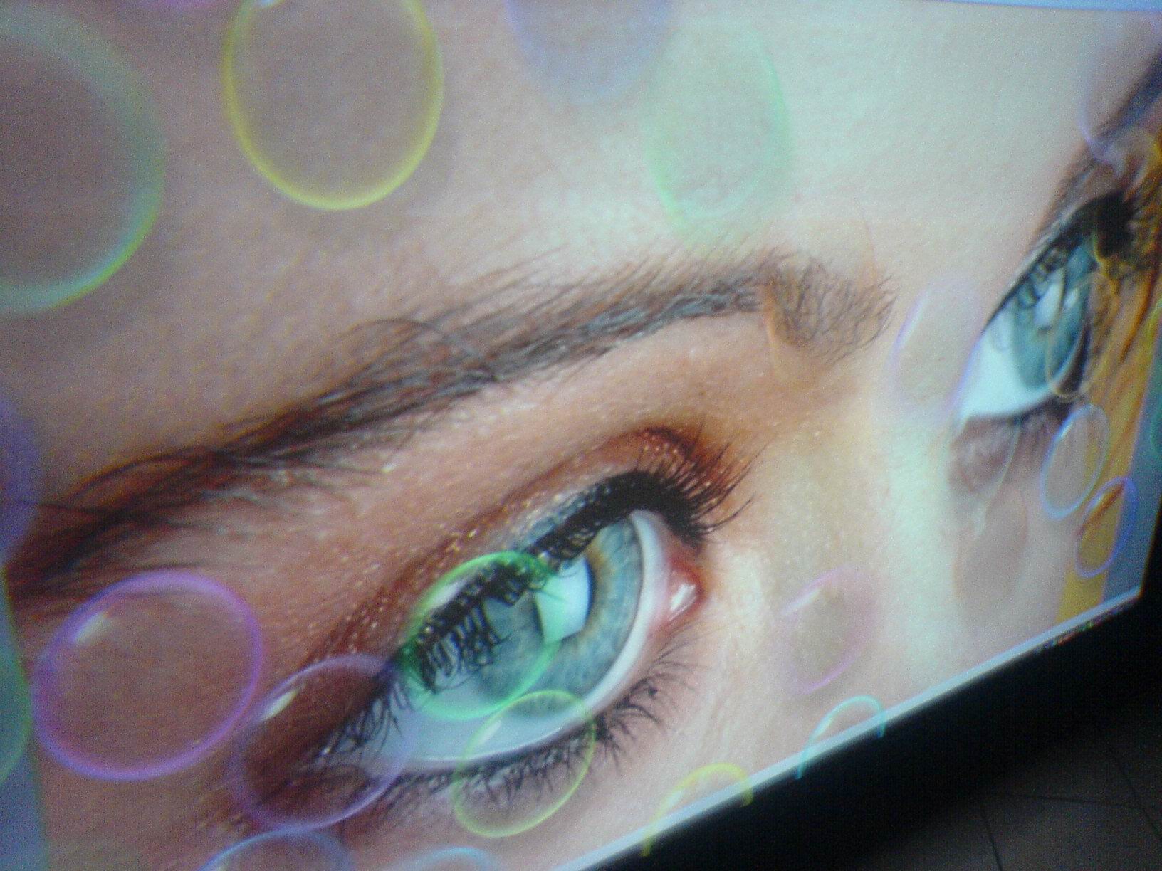 eye2.jpg