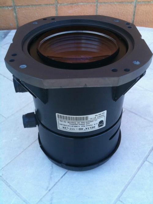 HD117_24_decibel04.JPG