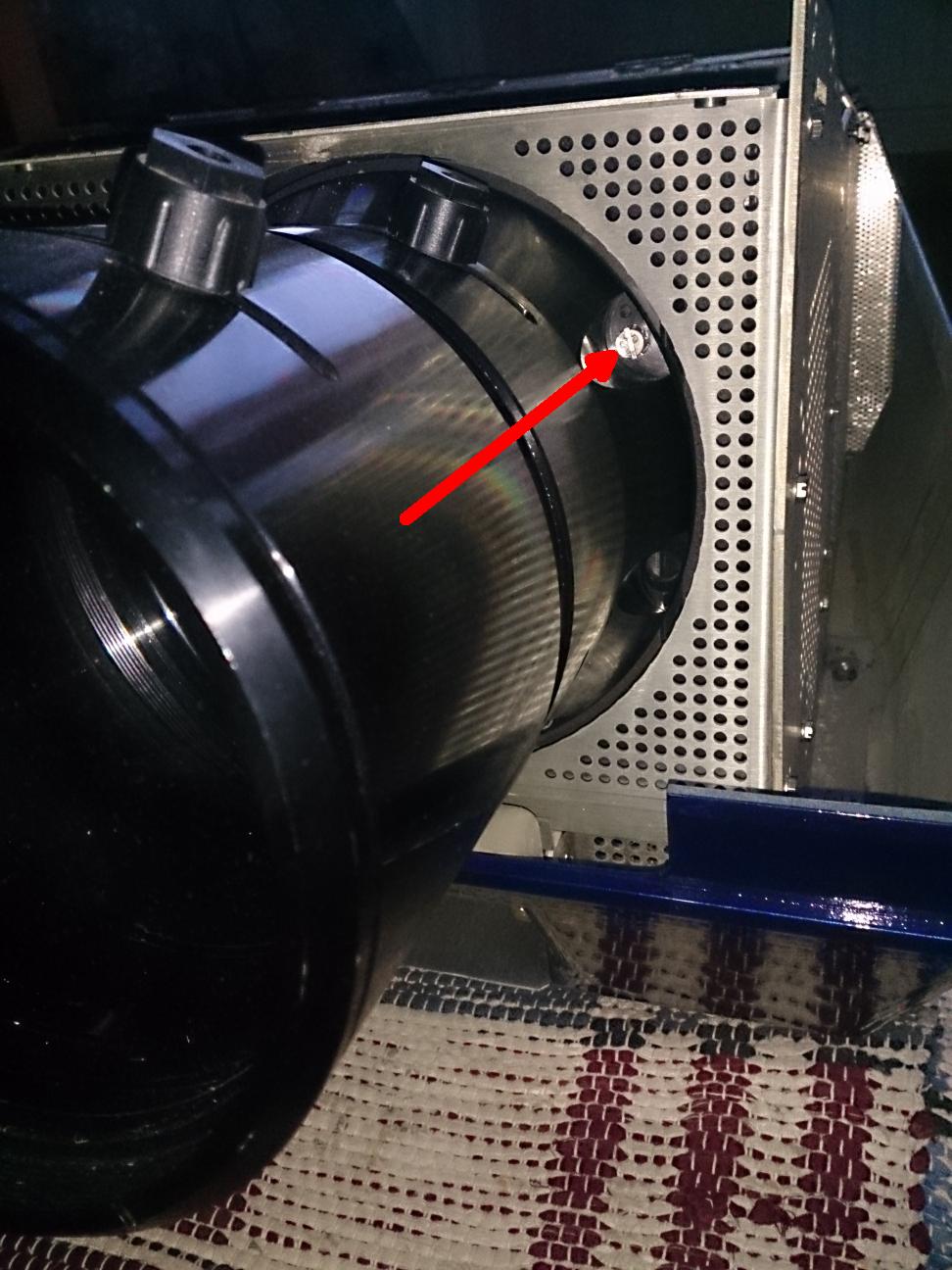 lensbolts.jpg