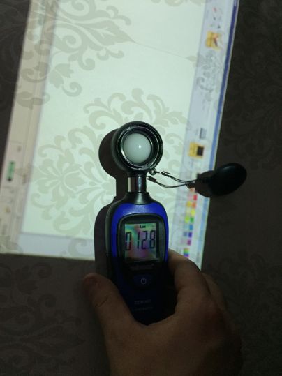 light_meter_small.jpg