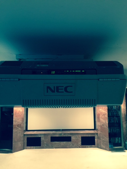 PROJECTOR 2.jpg