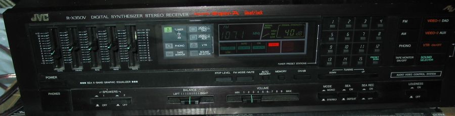 R-X350V_front2.jpg