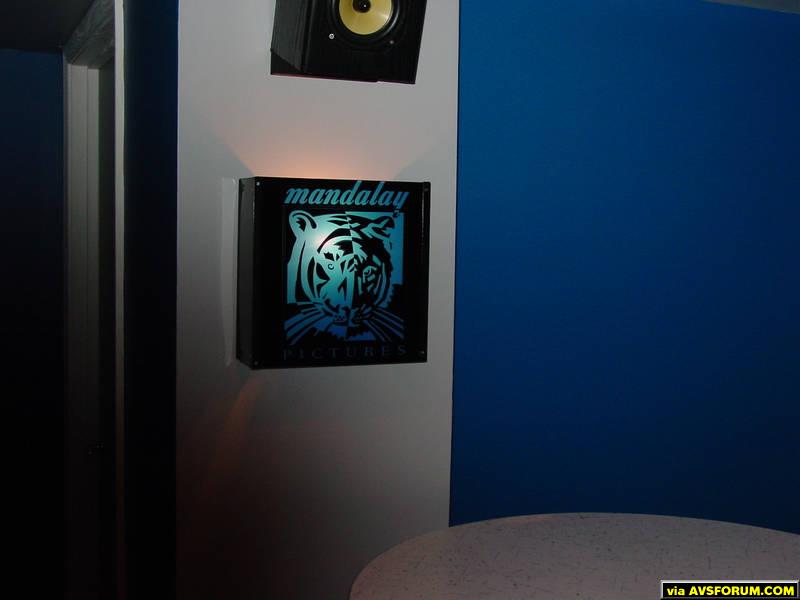 sconce1.jpg