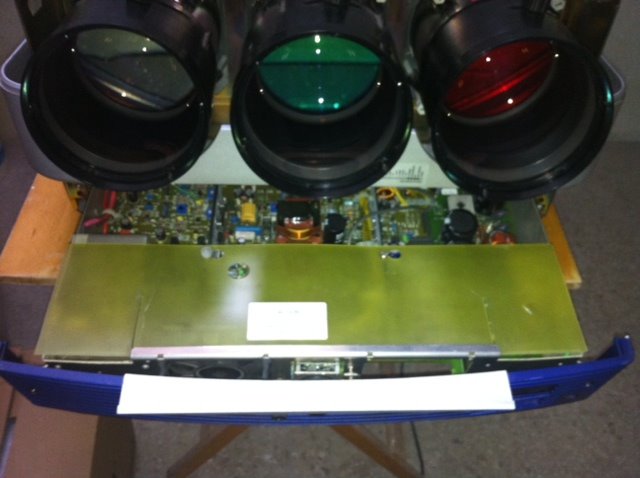 yellow sheet cine7.JPG
